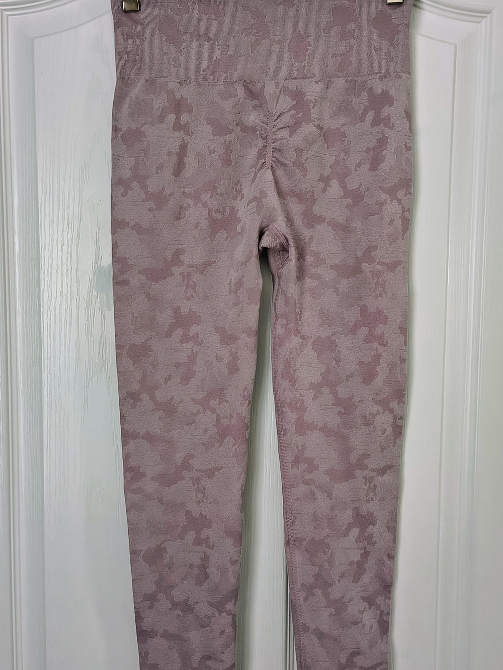 Seamless High-Waist Camo Leggings - Mauve Pink